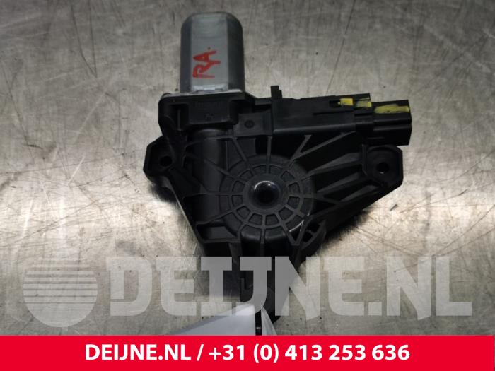 Volvo V40 Raammotor Portier O80398