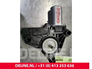 Volvo V40 Door window motor O80398 photo 3