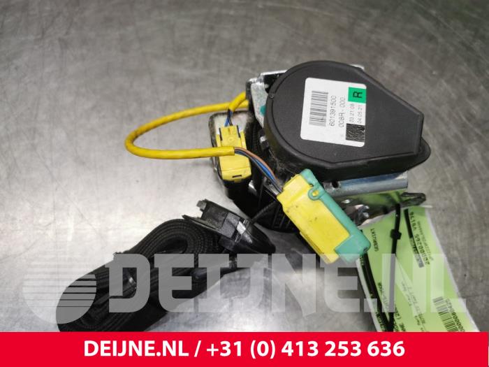 Porsche Cayenne Sicherheitsgurt rechts vorne O80425