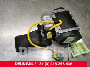 Porsche Cayenne Front seatbelt, right O80425 photo 2