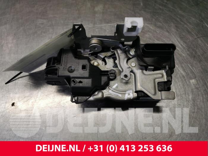 Volvo V60 Türschlossmechanik 4-türig links hinten O80624