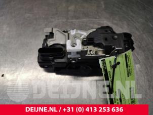 Volvo V60 Deurslot Mechaniek 4Deurs links-achter O80624 foto 2