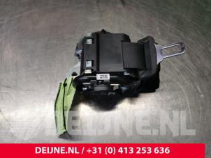 Gebruikte Veiligheidsgordel links-achter Volvo V60 II (ZW) 2.0 D3 16V Prijs € 150,00 Margeregeling aangeboden door van Deijne Onderdelen Uden B.V.