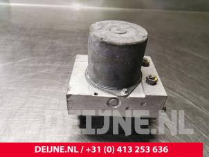Mercedes Sprinter ABS Pumpe O80658 foto 2