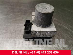 Mercedes Sprinter ABS Pumpe O80658 foto 3