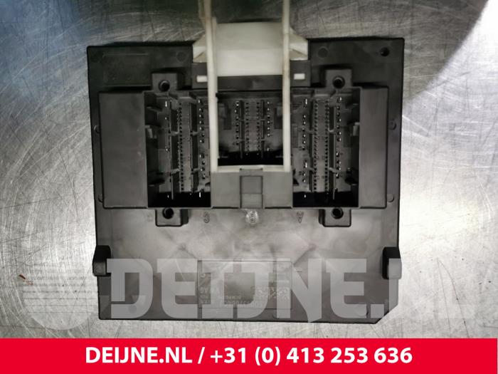 Volkswagen Golf Komfort-Modul O80944