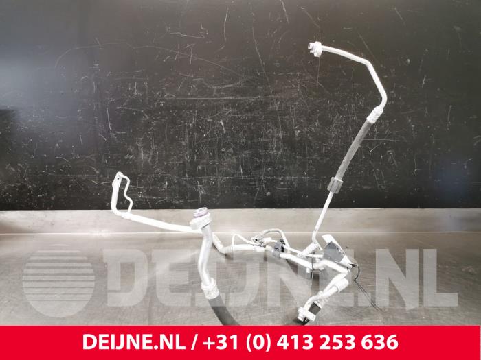 Volkswagen Golf Air conditioning line O81058