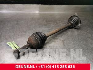 Gebruikte Aandrijfas links-voor Renault Trafic New (FL) 1.9 dCi 82 16V Prijs € 90,75 Inclusief btw aangeboden door van Deijne Onderdelen Uden B.V.