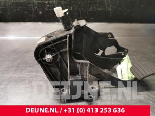 Opel Movano Rempedaal O81170 foto 2