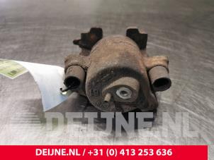 Volkswagen Golf Front brake calliper, left O81299 photo 2