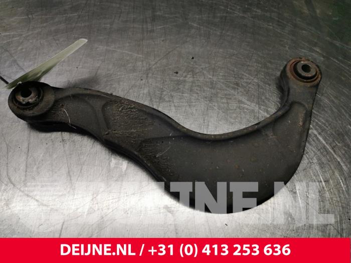 Volvo V70 Draagarm boven rechts-achter O81406