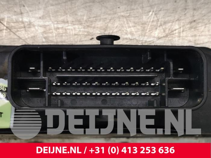Gebruikte ABS Pomp Ford Transit 2.2 TDCi 16V Prijs € 84,70 Inclusief btw aangeboden door van Deijne Onderdelen Uden B.V.