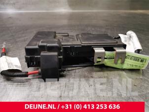 Volvo V70 Sicherungskasten O81566 foto 2