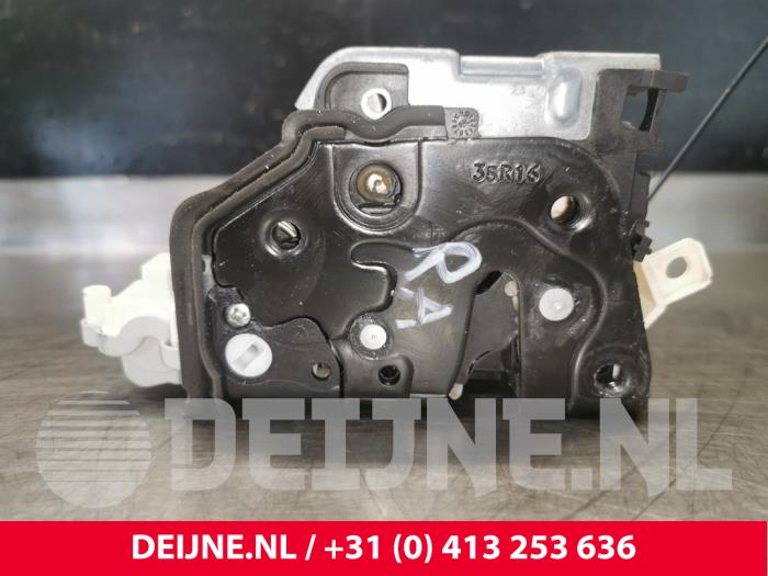 Audi A6 Türschlossmechanik 4-türig rechts hinten O81600