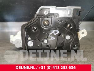 Gebruikte Deurslot Mechaniek 4Deurs rechts-achter Audi A6 Avant (C7) 3.0 TDI V6 24V Quattro Prijs € 40,00 Margeregeling aangeboden door van Deijne Onderdelen Uden B.V.