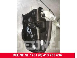 Audi A6 Deurslot Mechaniek 4Deurs rechts-achter O81600 foto 3