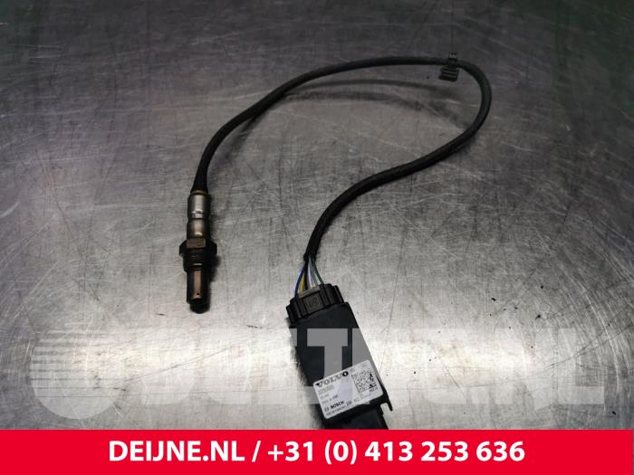 Gebruikte Lambda Sonde Volvo V60 II (ZW) 2.0 D3 16V Prijs € 95,00 Margeregeling aangeboden door van Deijne Onderdelen Uden B.V.