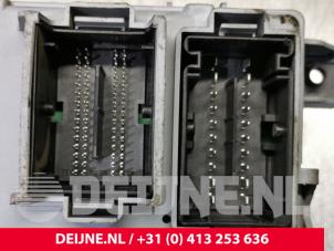 Alfa Romeo Mito Fuse box O81815 photo 2