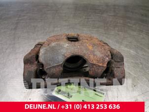 Renault Clio Remklauw (Tang) rechts-voor O81860 foto 3