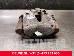 Mercedes E-Klasse Remklauw (Tang) links-voor O81872 foto 3