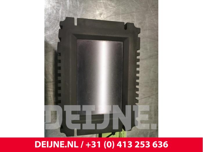 Gebruikte Display Interieur Opel Combo (Corsa C) 1.3 CDTI 16V Prijs € 24,20 Inclusief btw aangeboden door van Deijne Onderdelen Uden B.V.