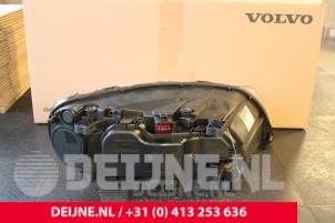 Volvo V70 Koplamp links O9990001020 foto 3