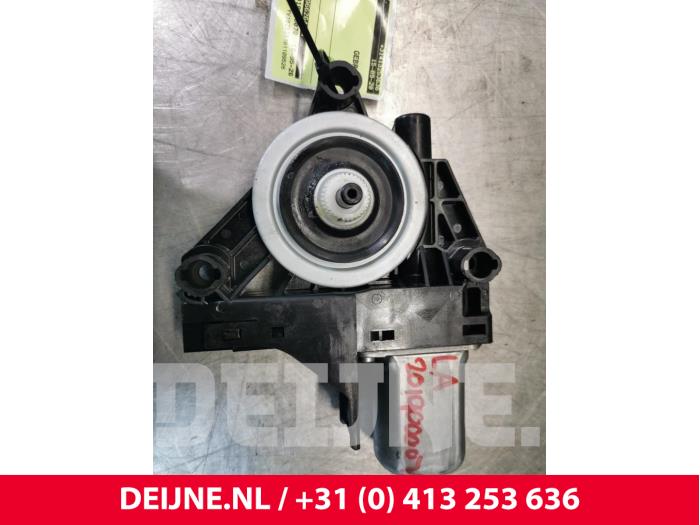 Volvo XC70 Raammotor Portier O82246