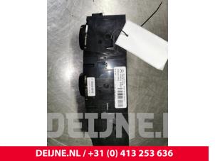 Mercedes Sprinter Heater control panel O82271 photo 2