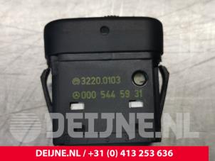 Mercedes Sprinter Height control switch O82304 photo 3