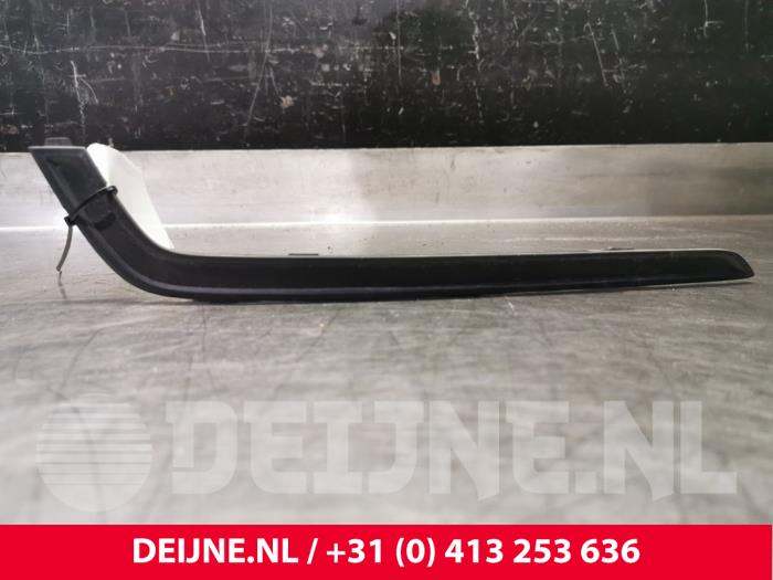 Volvo V60 Stoßstangenrost O82416