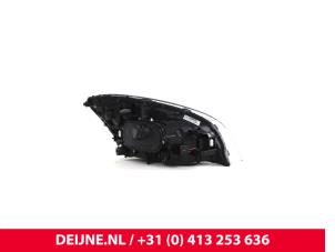Volvo V60 Headlight, left O9990001025 photo 4