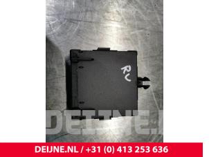 Gebruikte Deur module Mercedes GLC (X253) 3.0 43 AMG V6 Turbo 4-Matic Prijs € 35,00 Margeregeling aangeboden door van Deijne Onderdelen Uden B.V.