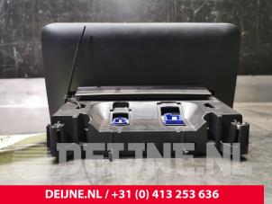 Mercedes GLC-Klasse Display Multi Media control unit O82694 photo 2