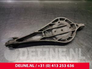 Volvo V70 Federteller links hinten O82824 foto 2