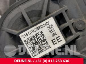 Seat Leon Remklauw (Tang) rechts-achter O82850 foto 3