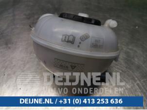 Seat Leon Ausgleichsbehälter O82891 foto 2