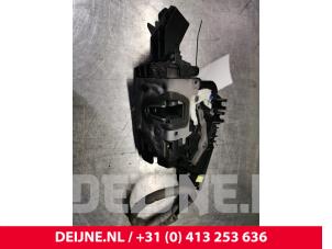 Mercedes GLC-Klasse Deurslot Mechaniek 4Deurs links-achter O82935 foto 2