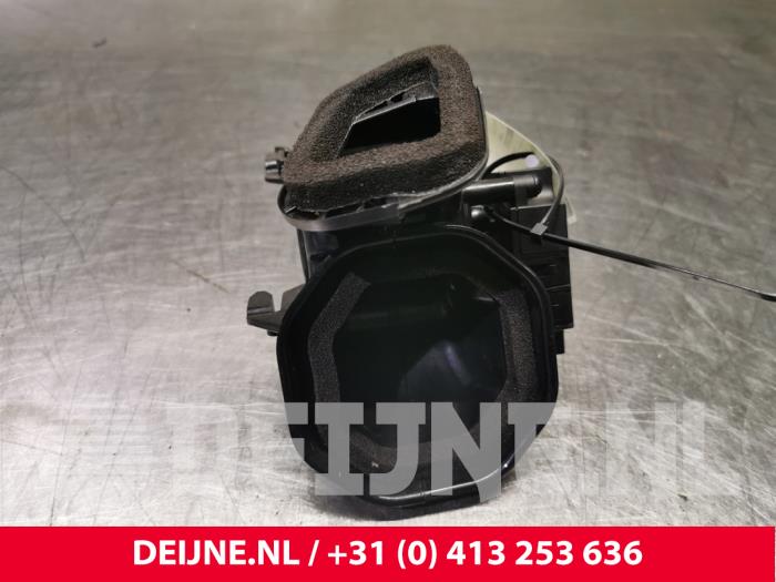Mercedes GLC-Klasse Air funnel O82937