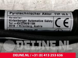 Mercedes GLC-Klasse Popup Systeem Motorkap O82992 foto 2
