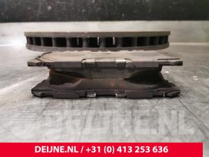 Mercedes GLC-Klasse Remschijf + blok voor O83035 foto 2