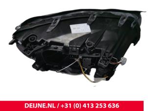 Volvo V70 Headlight, left O9990000021 photo 4