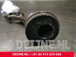 Gebruikte Zuiger Volkswagen Caddy III (2KA,2KH,2CA,2CH) 2.0 SDI Prijs € 48,40 Inclusief btw aangeboden door van Deijne Onderdelen Uden B.V.