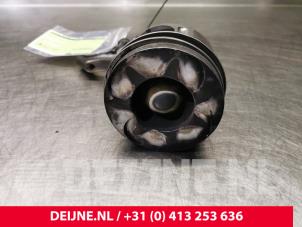 Mercedes Sprinter Piston O83193 photo 2