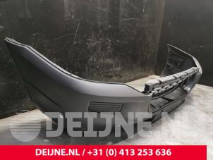 Volkswagen Crafter Front bumper O9990001074 photo 2