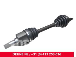 Volvo V50 Aandrijfas links-voor O9990001085 foto 2
