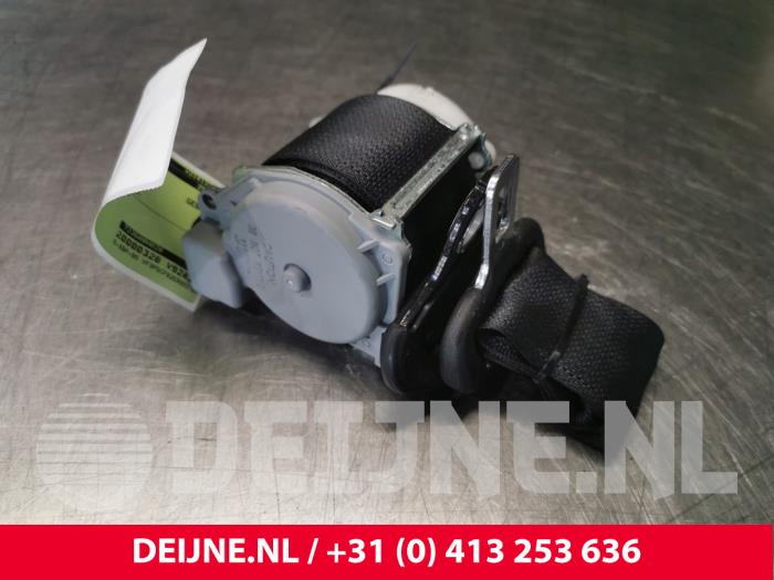 Peugeot 108 Rear seatbelt, right O83523