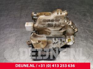 Audi A3 Türschlossmechanik 4-türig links vorne O83542 foto 3