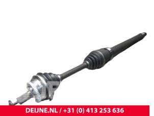 Volvo V70 Aandrijfas rechts-voor O9990001088 foto 2