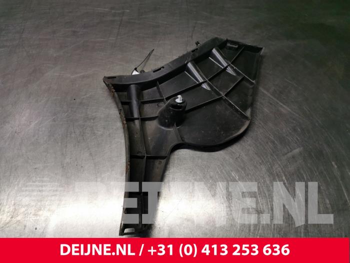 Volvo V60 Stoßstangenstütze links hinten O83623