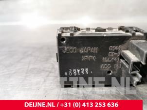 Toyota Hiace Clock O83693 photo 3